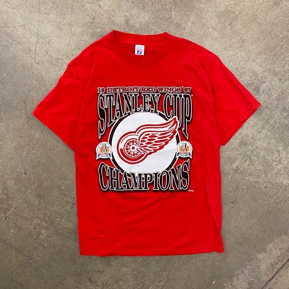 Vintage Detroit Red Wings Logo 7 1997 Stanley Cup Champions NHL Hockey T-Shirt L